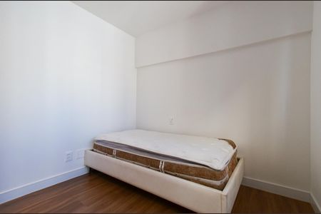 Quarto 1 de apartamento para alugar com 2 quartos, 63m² em Lourdes, Belo Horizonte