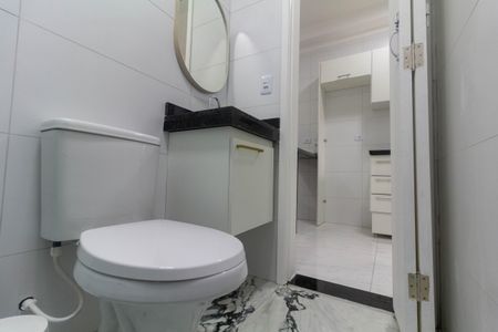 Apartamento para alugar com 33m², 2 quartos e sem vaga Apartamento para alugar com 33m², 2 quartos e sem vagaBanheiro