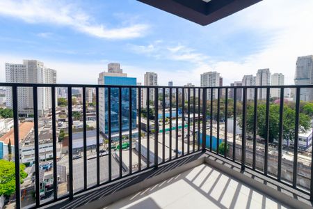 Varanda de kitnet/studio para alugar com 1 quarto, 24m² em Santo Amaro, São Paulo