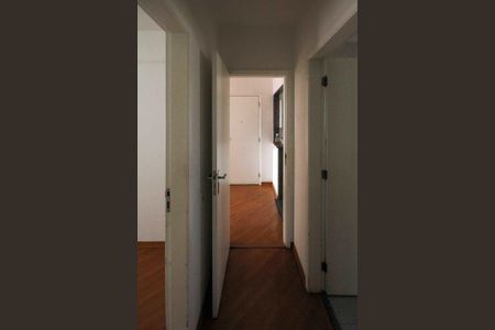 Apartamento à venda com 70m², 2 quartos e 1 vagaCorredor