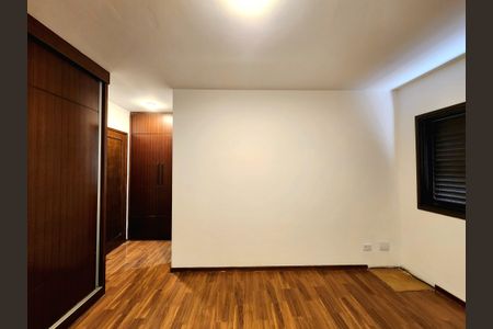 Apartamento para alugar com 242m², 3 quartos e 4 vagasSuíte 1