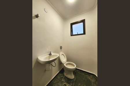 Apartamento para alugar com 242m², 3 quartos e 4 vagasLavabo