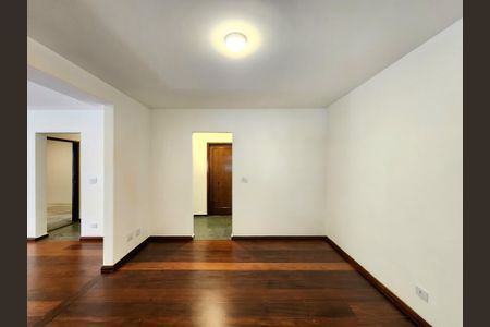 Apartamento para alugar com 242m², 3 quartos e 4 vagasSala