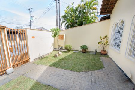 Casa para alugar com 115m², 3 quartos e 2 vagas Casa para alugar com 115m², 3 quartos e 2 vagasJardim