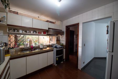 Casa à venda com 800m², 4 quartos e 6 vagasCozinha