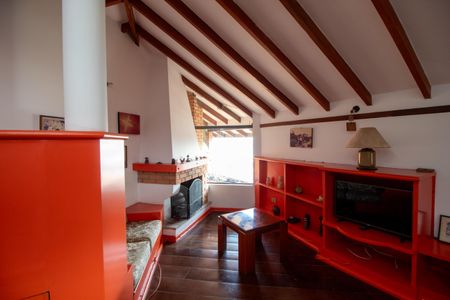 Casa à venda com 800m², 4 quartos e 6 vagasHall