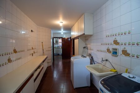 Casa à venda com 800m², 4 quartos e 6 vagasÁrea de Serviço