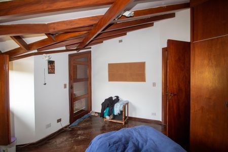 Casa à venda com 800m², 4 quartos e 6 vagasQuarto 2