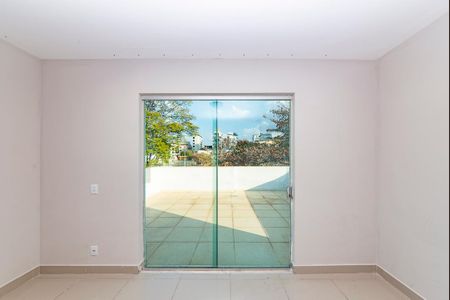 Apartamento à venda com 200m², 3 quartos e 1 vaga Apartamento à venda com 200m², 3 quartos e 1 vagaVaranda da Sala 2