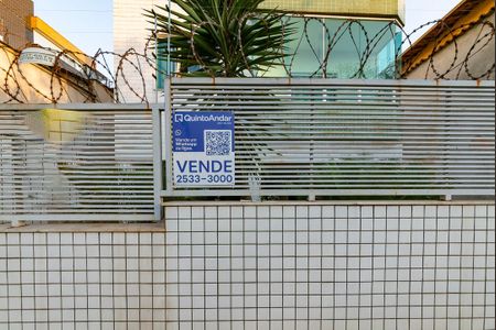 Apartamento à venda com 200m², 3 quartos e 1 vaga Apartamento à venda com 200m², 3 quartos e 1 vagaPlaquinha