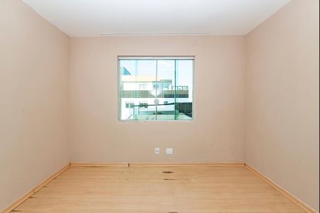 Apartamento à venda com 200m², 3 quartos e 1 vaga Apartamento à venda com 200m², 3 quartos e 1 vagaQuarto 1