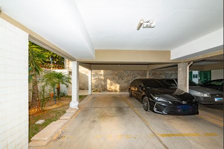 Apartamento à venda com 200m², 3 quartos e 1 vaga Apartamento à venda com 200m², 3 quartos e 1 vagaGaragem