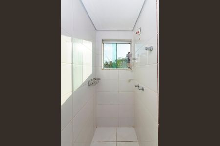 Apartamento à venda com 200m², 3 quartos e 1 vaga Apartamento à venda com 200m², 3 quartos e 1 vagaBanheiro da Suíte