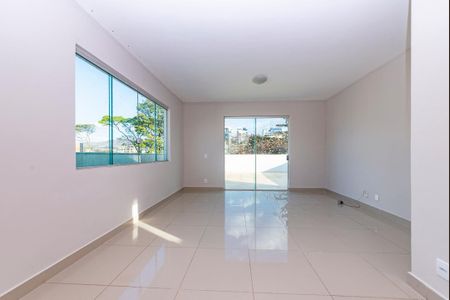 Sala 2 de apartamento à venda com 3 quartos, 200m² em Barreiro, Belo Horizonte