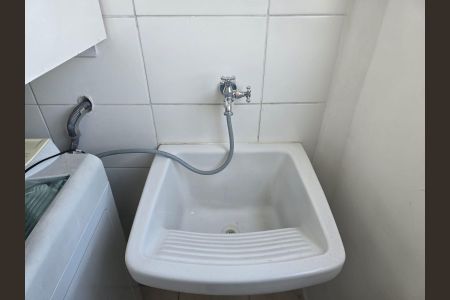 Apartamento à venda com 42m², 2 quartos e 1 vaga Apartamento à venda com 42m², 2 quartos e 1 vagaCozinha e Área de Serviço