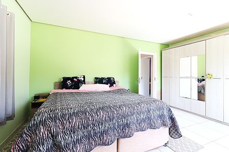 Casa para alugar com 200m², 4 quartos e 6 vagasSuíte 3