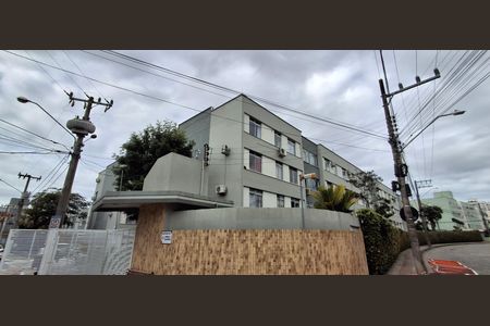 Apartamento para alugar com 74m², 3 quartos e sem vagaFachada