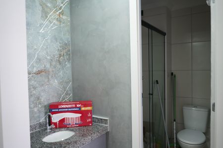 Apartamento para alugar com 37m², 2 quartos e sem vagaBanheiro