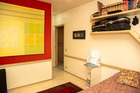 Apartamento à venda com 460m², 4 quartos e 5 vagasSuíte 2