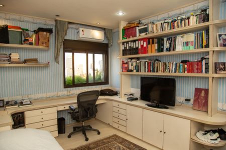 Apartamento à venda com 460m², 4 quartos e 5 vagasQuarto 1