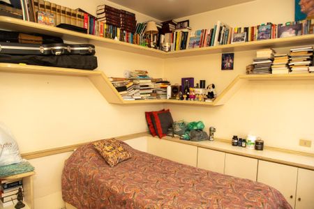 Apartamento à venda com 460m², 4 quartos e 5 vagasSuíte 2