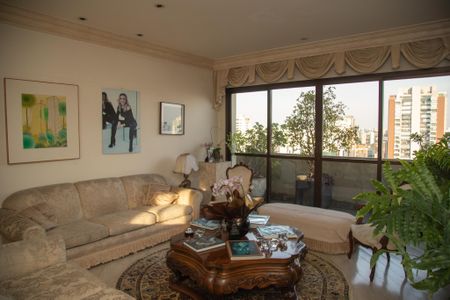 Apartamento à venda com 460m², 4 quartos e 5 vagasSala