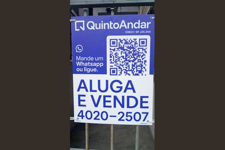 Casa à venda com 199m², 3 quartos e 3 vagas Casa à venda com 199m², 3 quartos e 3 vagasPlaquinha