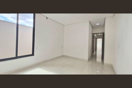 Casa à venda com 320m², 3 quartos e 4 vagasSuíte