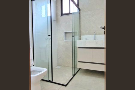 Casa à venda com 320m², 3 quartos e 4 vagasBanheiro Suíte