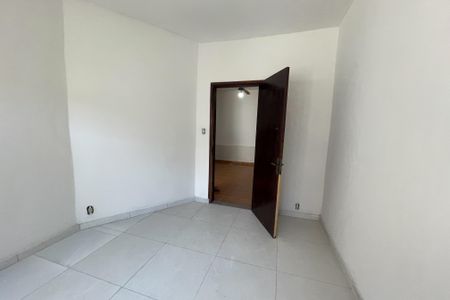 Quarto de casa para alugar com 1 quarto, 60m² em Parque Pauliceia, Duque de Caxias