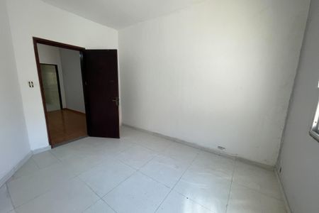 Quarto de casa para alugar com 1 quarto, 60m² em Parque Pauliceia, Duque de Caxias
