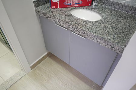 Apartamento para alugar com 37m², 2 quartos e sem vagaBanheiro