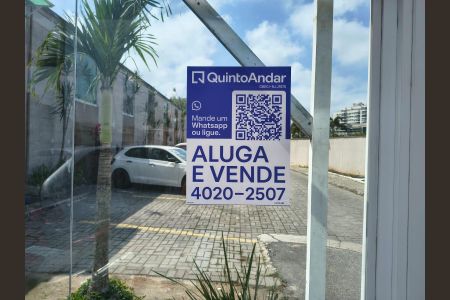 Plaquinha instalada UCYM-368 de apartamento para alugar com 3 quartos, 90m² em Recreio dos Bandeirantes, Rio de Janeiro