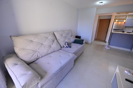 Sala de apartamento para alugar com 2 quartos, 64m² em Serrinha, Goiânia