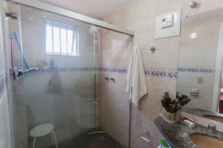 Apartamento à venda com 115m², 3 quartos e 1 vagaBanheiro da Suíte