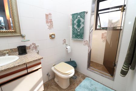 Apartamento para alugar com 350m², 4 quartos e 4 vagasBanheiro da Suíte 2