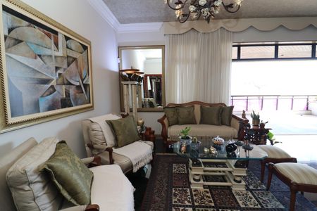 Sala de visitas de apartamento para alugar com 4 quartos, 350m² em Jardim Guanabara, Rio de Janeiro