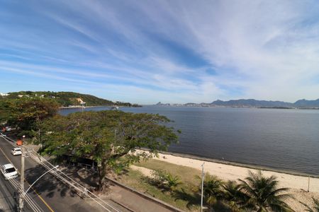 Apartamento para alugar com 350m², 4 quartos e 4 vagasVaranda