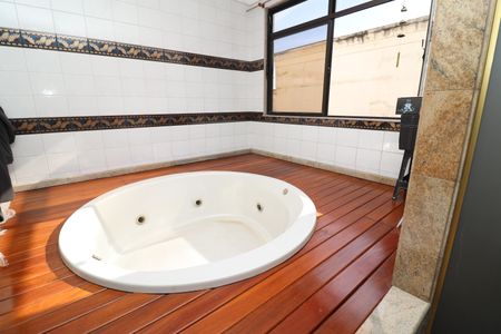 Apartamento para alugar com 350m², 4 quartos e 4 vagasBanheiro da Suíte 3