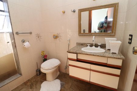 Apartamento para alugar com 350m², 4 quartos e 4 vagasBanheiro Suite 4