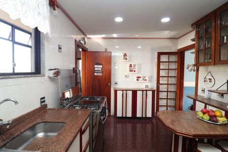 Apartamento para alugar com 350m², 4 quartos e 4 vagasCozinha