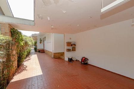 Casa à venda com 330m², 4 quartos e 3 vagasGaragem
