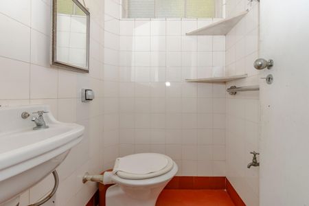 Casa à venda com 330m², 4 quartos e 3 vagasBanheiro da Suíte 4