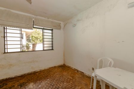 Casa à venda com 330m², 4 quartos e 3 vagasQuarto de Serviço