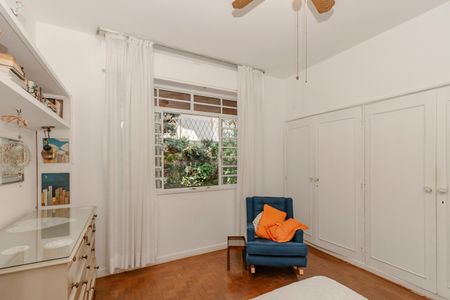 Casa à venda com 330m², 4 quartos e 3 vagasQuarto 1