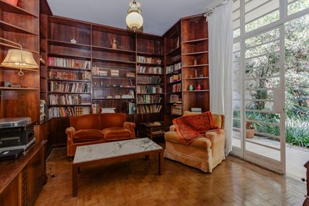 Sala de TV de casa à venda com 4 quartos, 330m² em Campo Belo, São Paulo