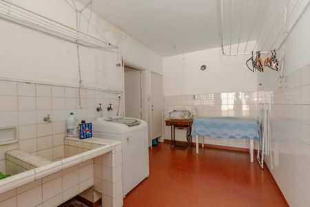 Casa à venda com 330m², 4 quartos e 3 vagasLavanderia