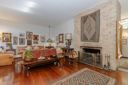 Casa à venda com 330m², 4 quartos e 3 vagasSala