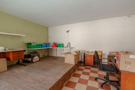 Casa à venda com 330m², 4 quartos e 3 vagasSalão