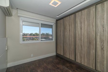 Suíte de apartamento à venda com 2 quartos, 63m² em Passo D’areia, Porto Alegre